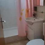 Apartamento Trputec, Otok