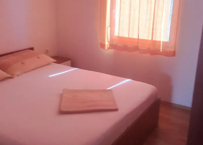 Apartman Trputec, Otok *