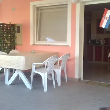 Trputec, Otok *